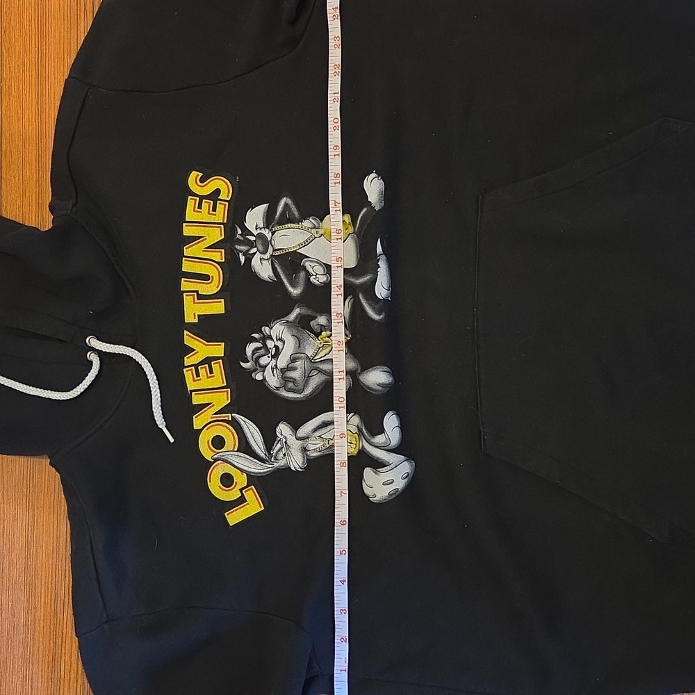 SOLD Looney Tunes hoodie - Picture 3 of 5